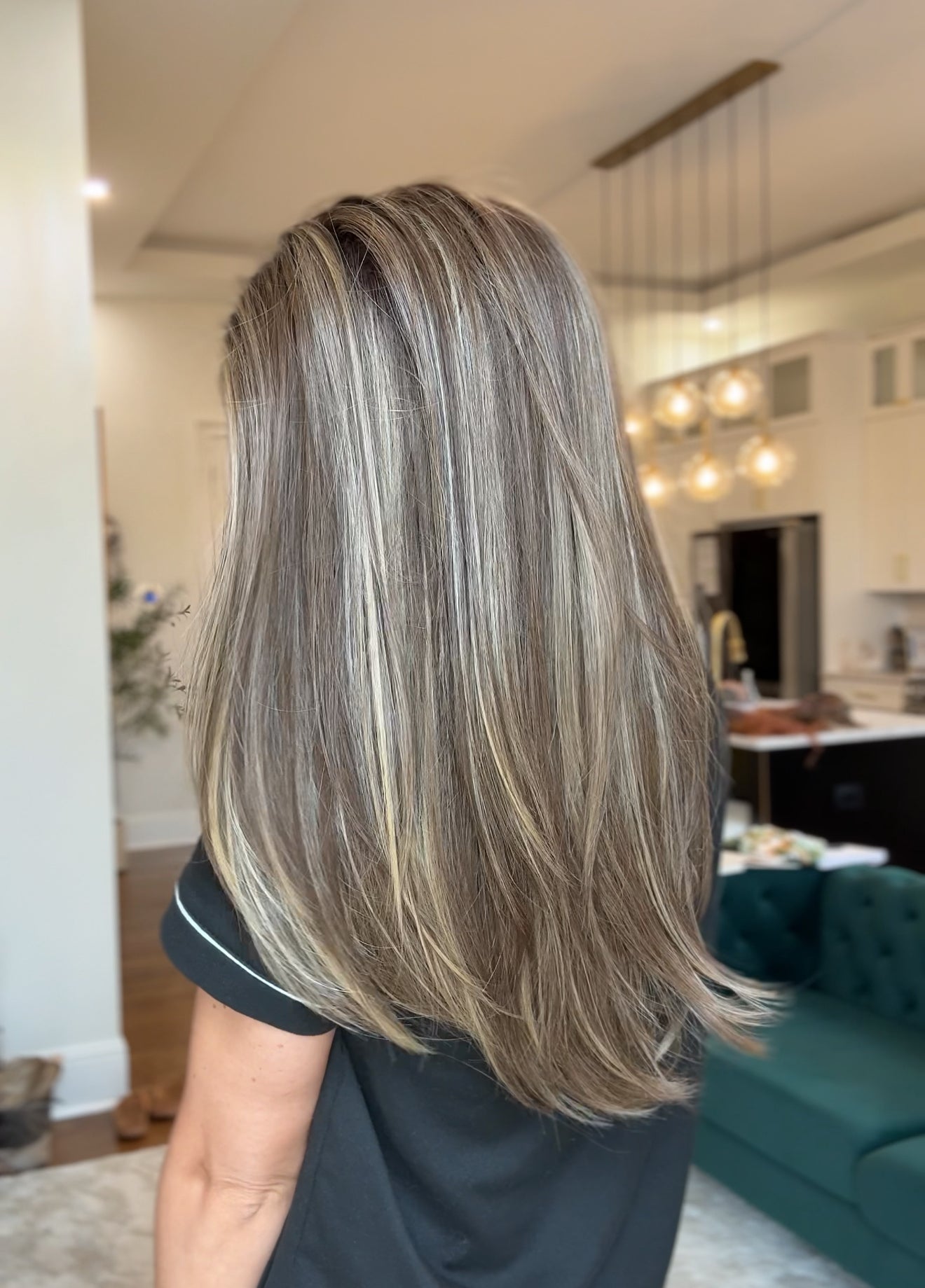 Lebanon (natural brunette with highlights)