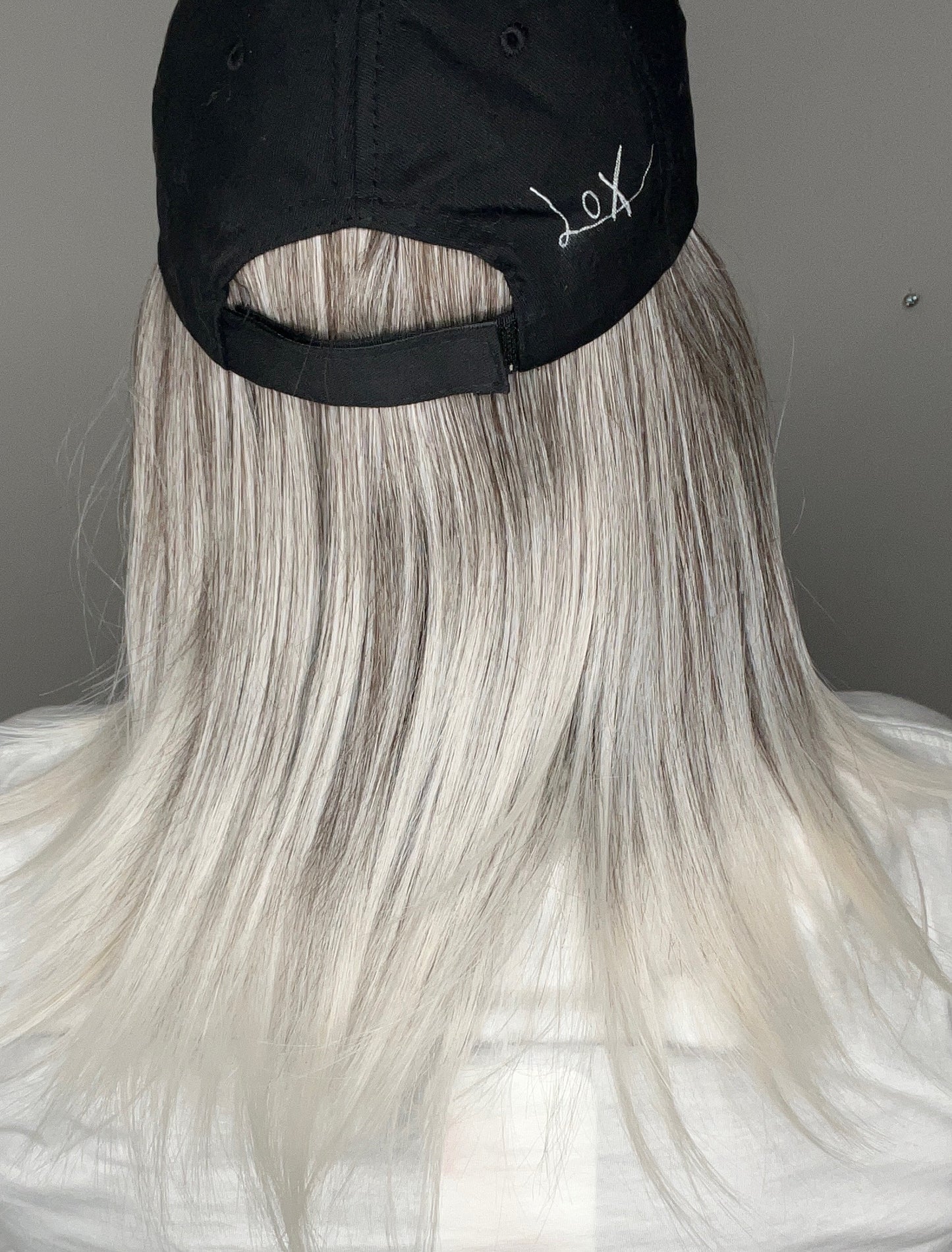 Topless Beach White Sands Short (Hat Wig)