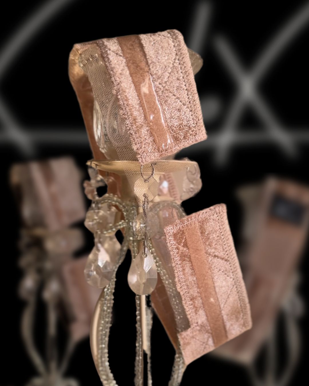 **Locking Wig Grip (Light Root)