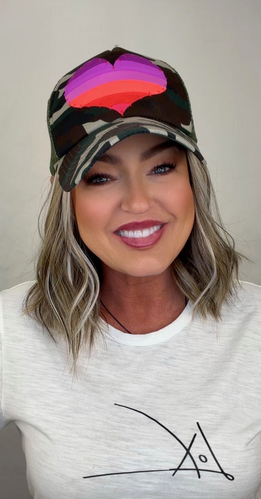 Topless Sunny Frost Bite Short (Hat Wig)